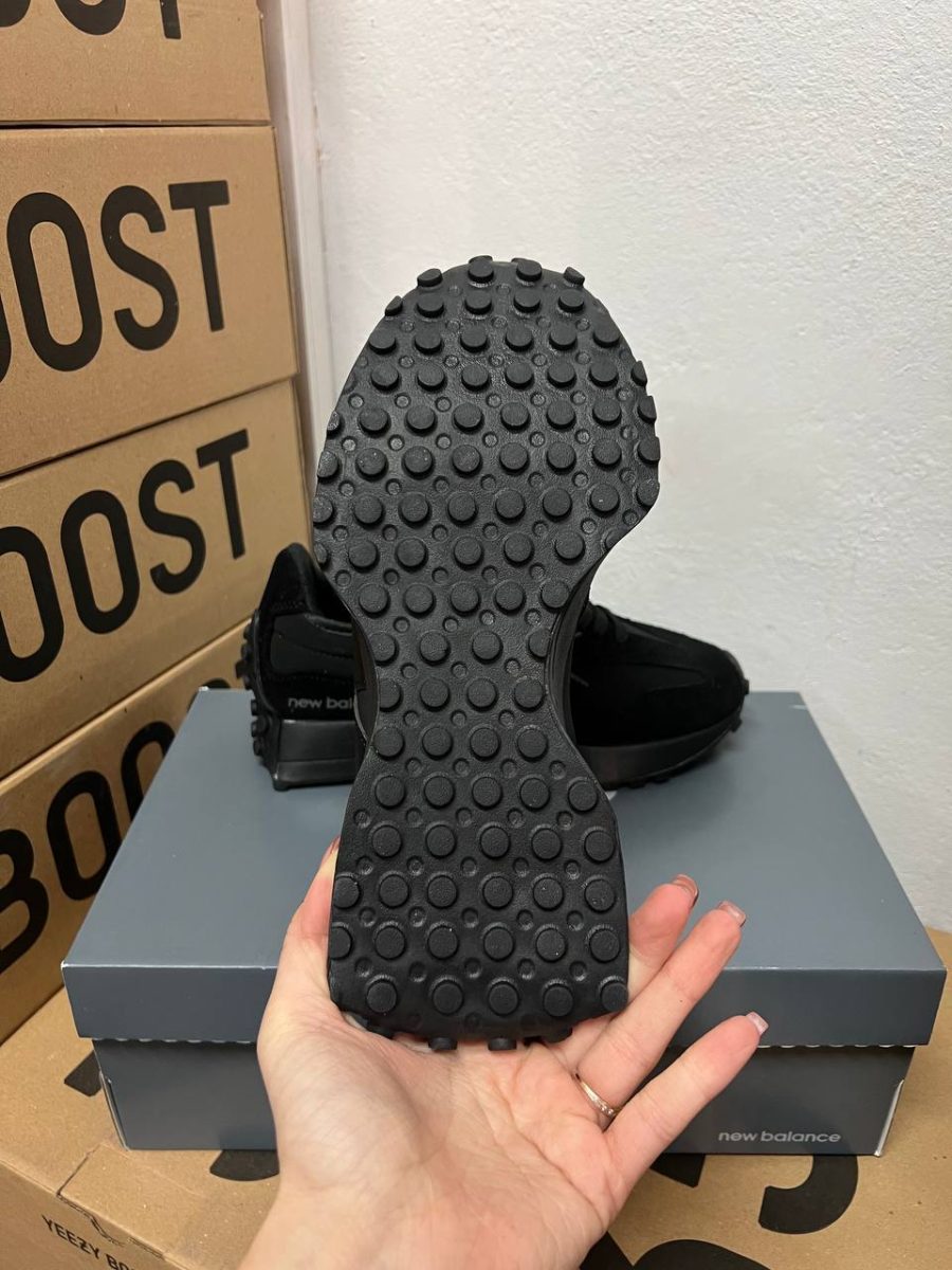 New Balance 327 Triple Black MS327LX1